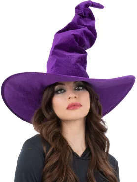 Violetti Noitahattu